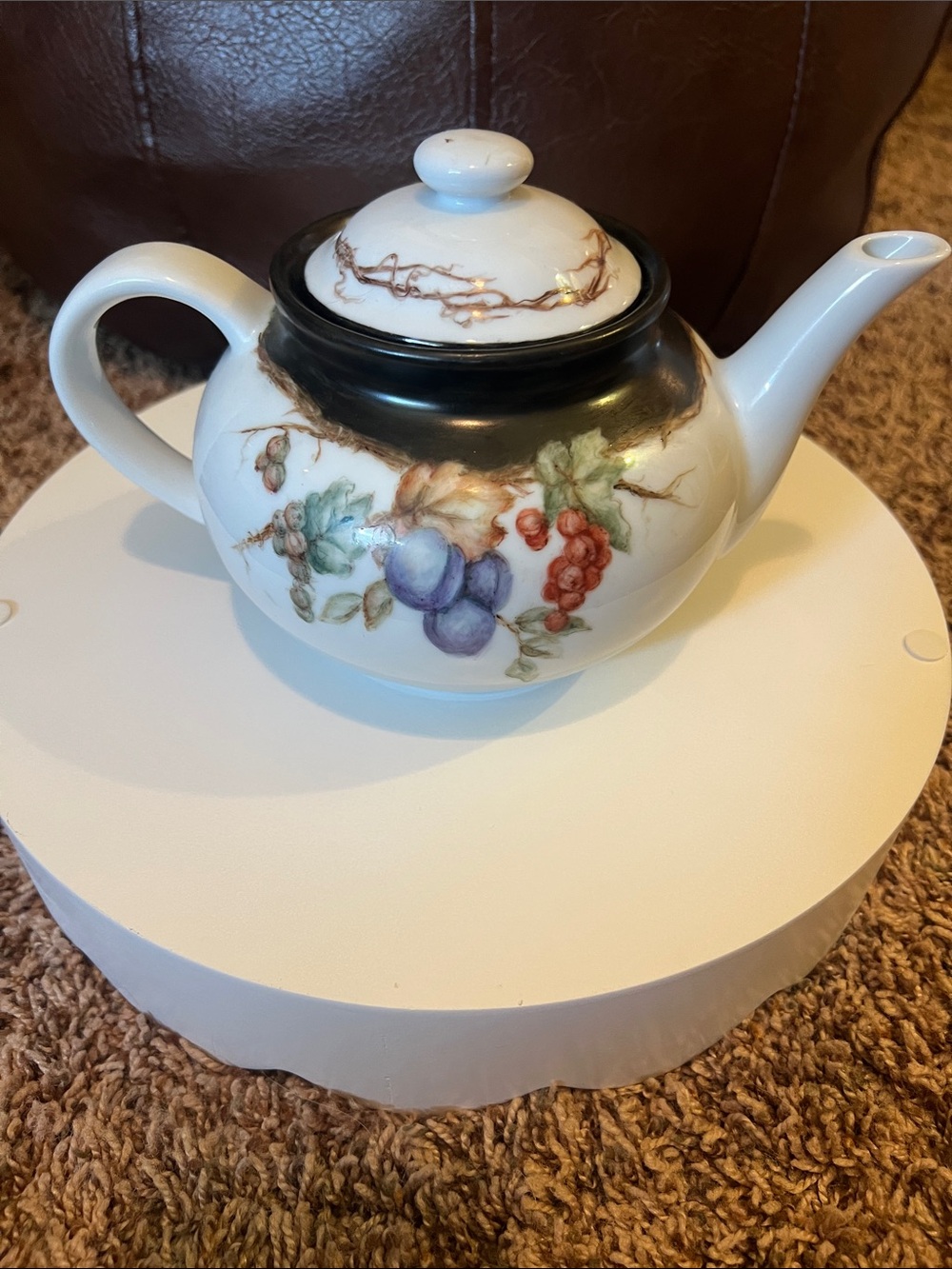 Fruit Motif Porcelain Teapot in White and Black